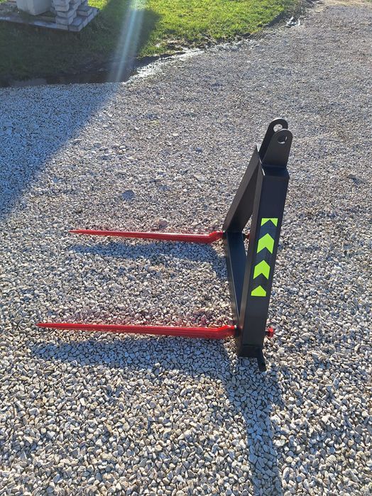 widły na tył ciągnika do bel podnośnik do balotów do siana kiszonki