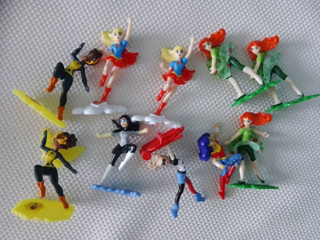 Figurki Kinder niespodzianka superbohater Harley i inne Tort dekoracja