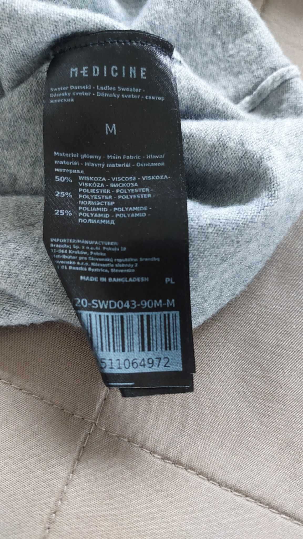 Cienki sweter z dekoltem V