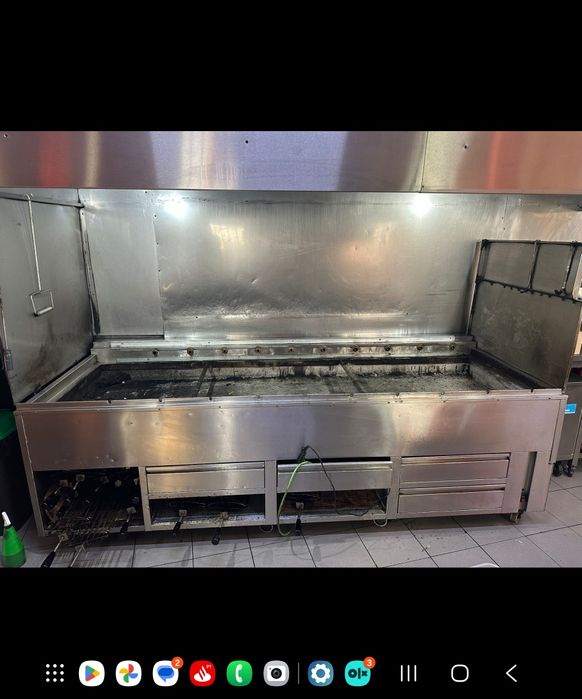 Grelhador rotativo a carvão