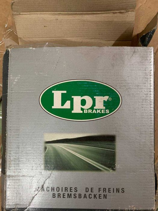 Комплект задніх барабанних гальмівних колодок для Fiat Doblo