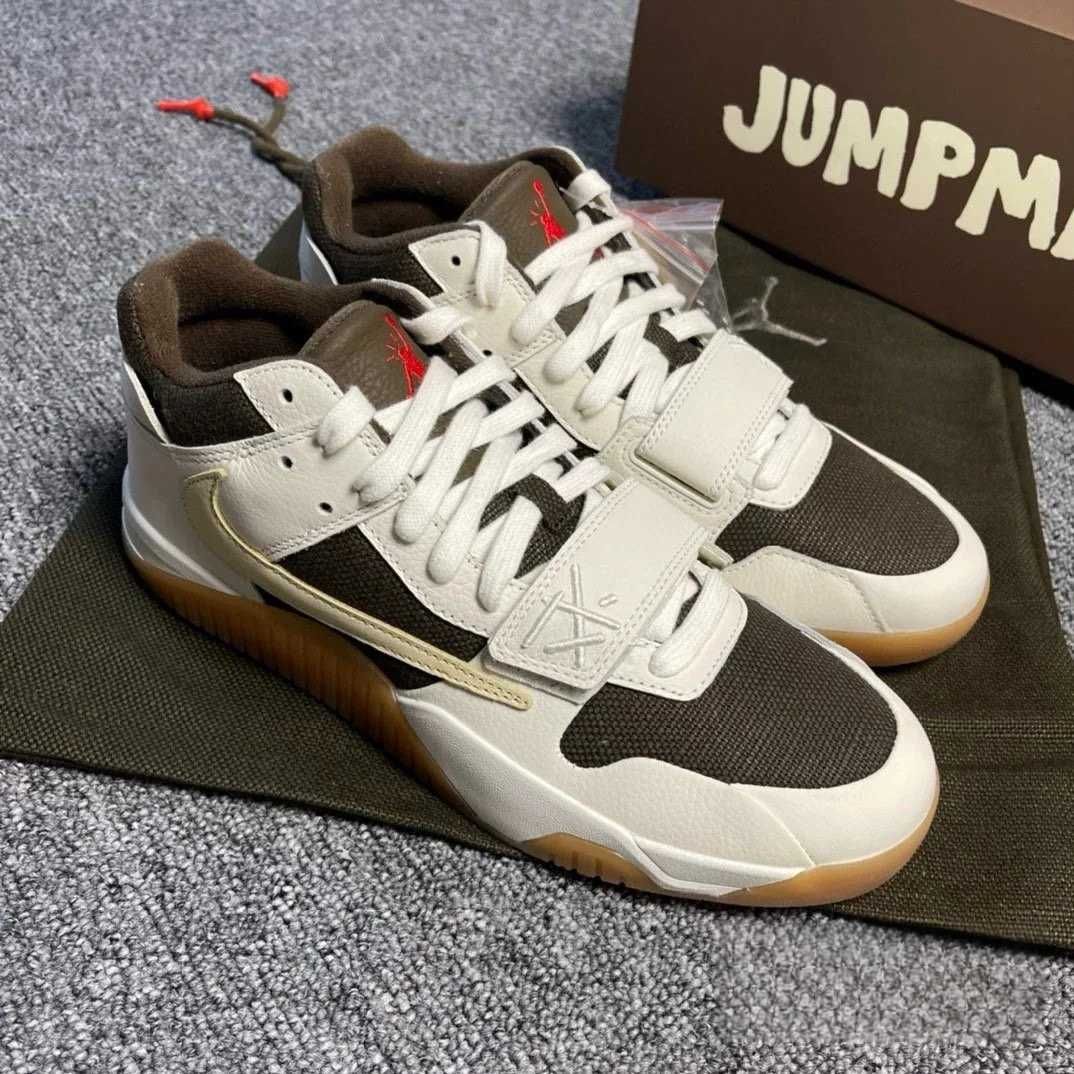 Travis Scott x Jordan Jordan x Travis Scott R.45