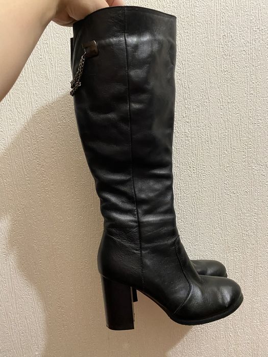 Зимові шкіряні жіночі сапожки