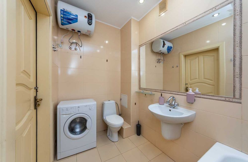 2х кімнатна квартира поруч з Палацом Україна