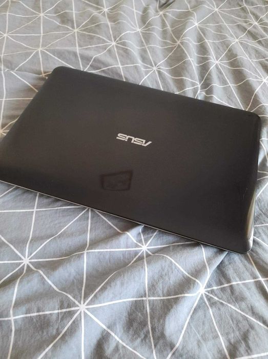 Laptop Asus f555l 6gb ram dysk 1Tb geforce 820m