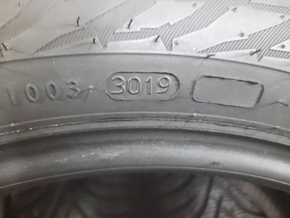 Opony Zimowe 225/50r17 Nokian