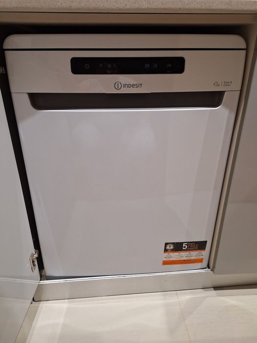 Máquina de Lavar Loiça INDESIT com Garantia