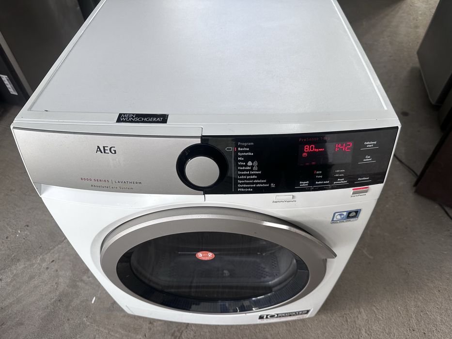 Сушильна машина AEG 8 кг