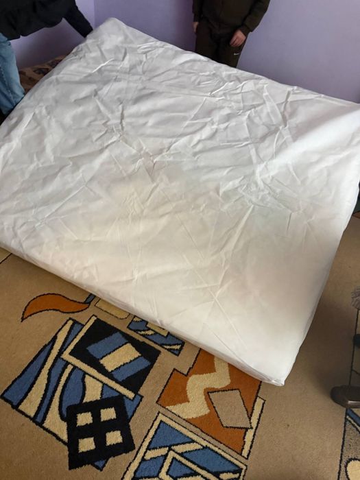 Матрац 180*200 без пошкоджень, збережений функціонал