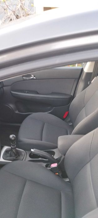 Vendo Hyundai I30 1.6 CRDI 110 CV de Dezembro de 2008