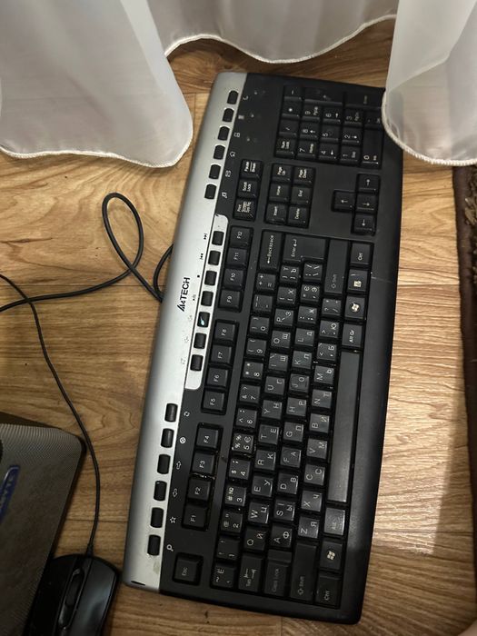 Продам компʼютер та колонки