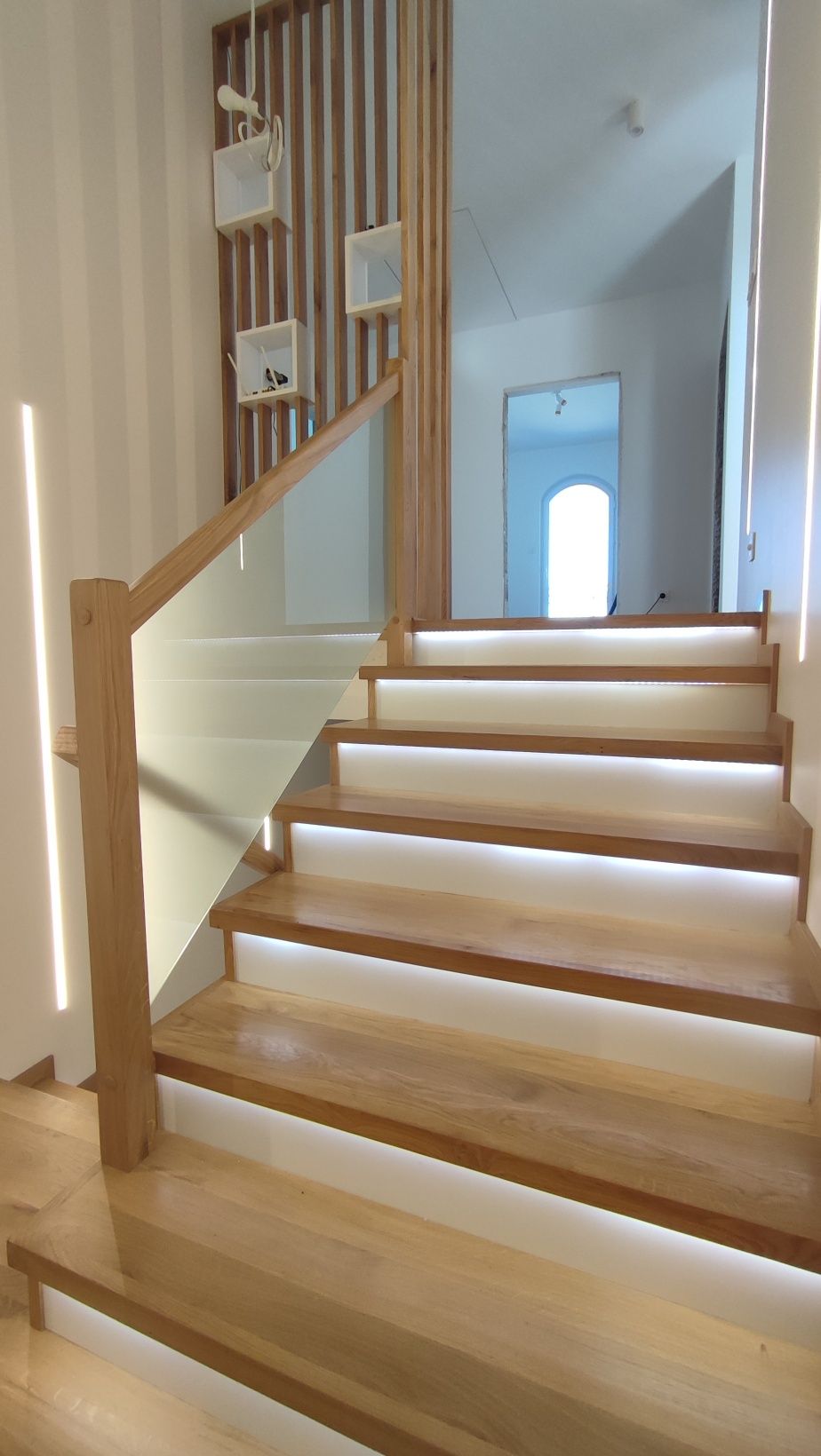 Schody na beton wraz z balustradą