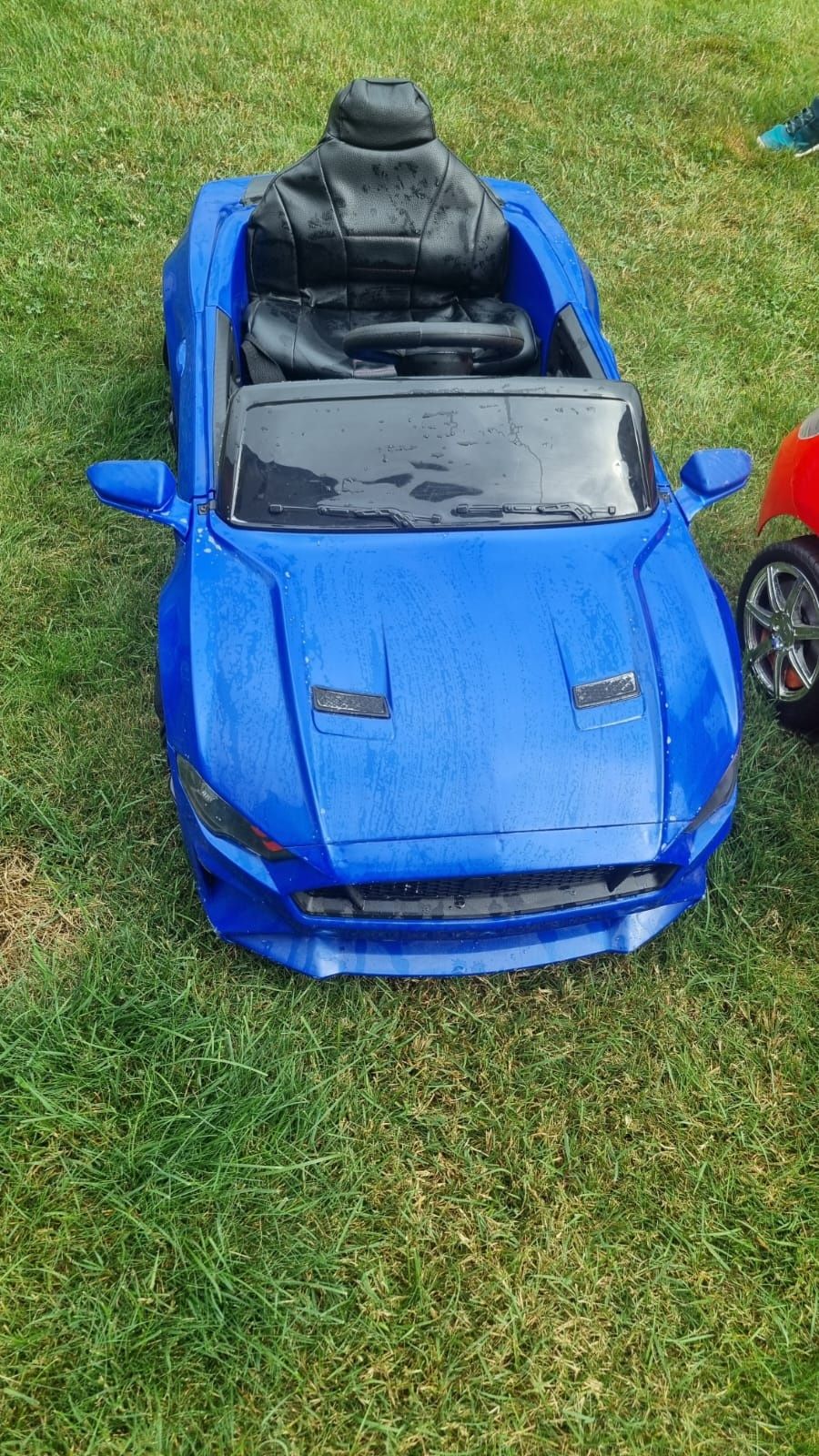Autko Auto dla dzieci na akumulator niebieskie radio i pilotem Mustang
