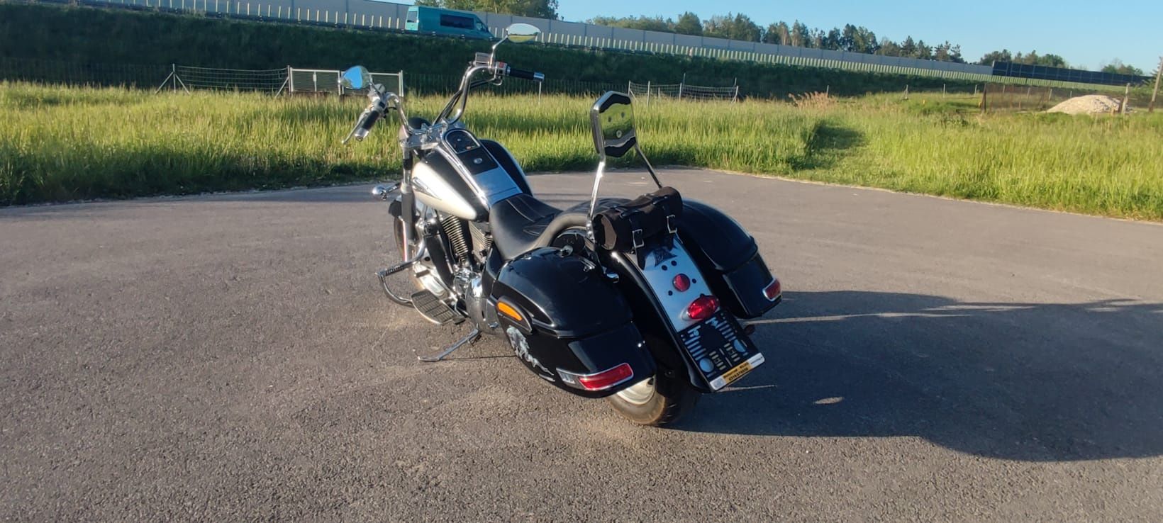 Suzuki Intruder 1500lc doinwestowany LED, FALCON, kufry spacerówki gmo