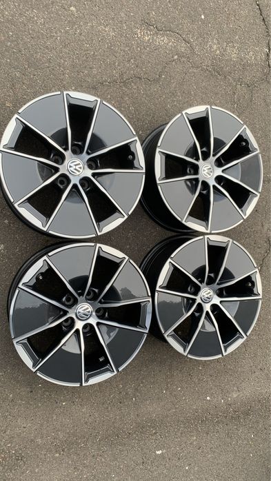 Комплект дисков Borbet R16 5x112 VW Skoda