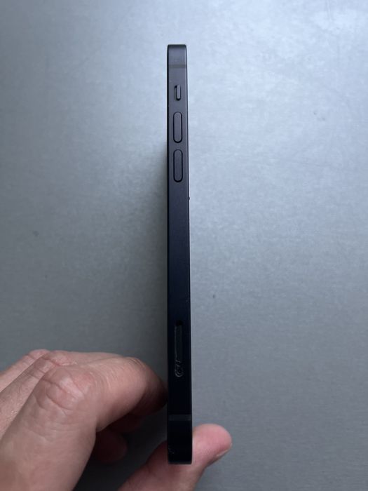 iPhone 12 на запчастини