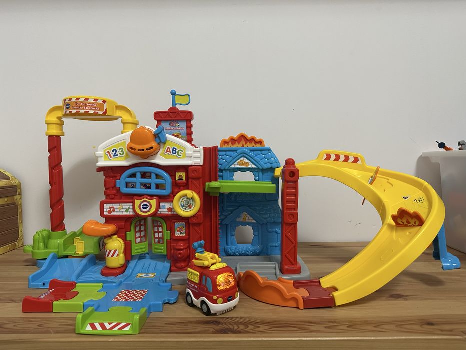 Vtech Remiza strażacka Tut Tut Autka