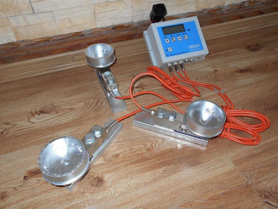Waga elektroniczna - miernik WW 3 OSUCH pod mieszalnik do pasz 3-czujnikowa