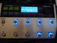 TC Helicon Voicelive 3 ведущий вокальный процессор.