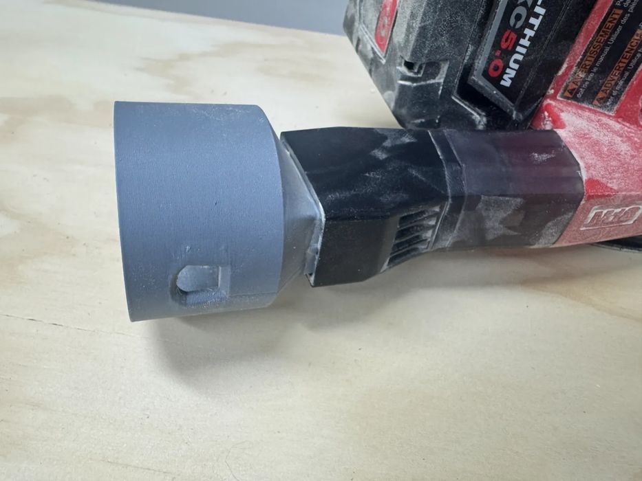 Adaptador de Aspiração para Lixadora Milwaukee M18
