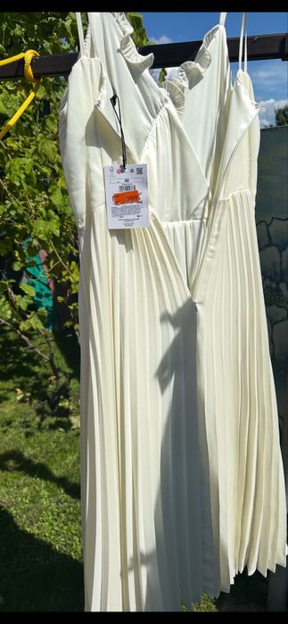 Святкова сукня Mohito