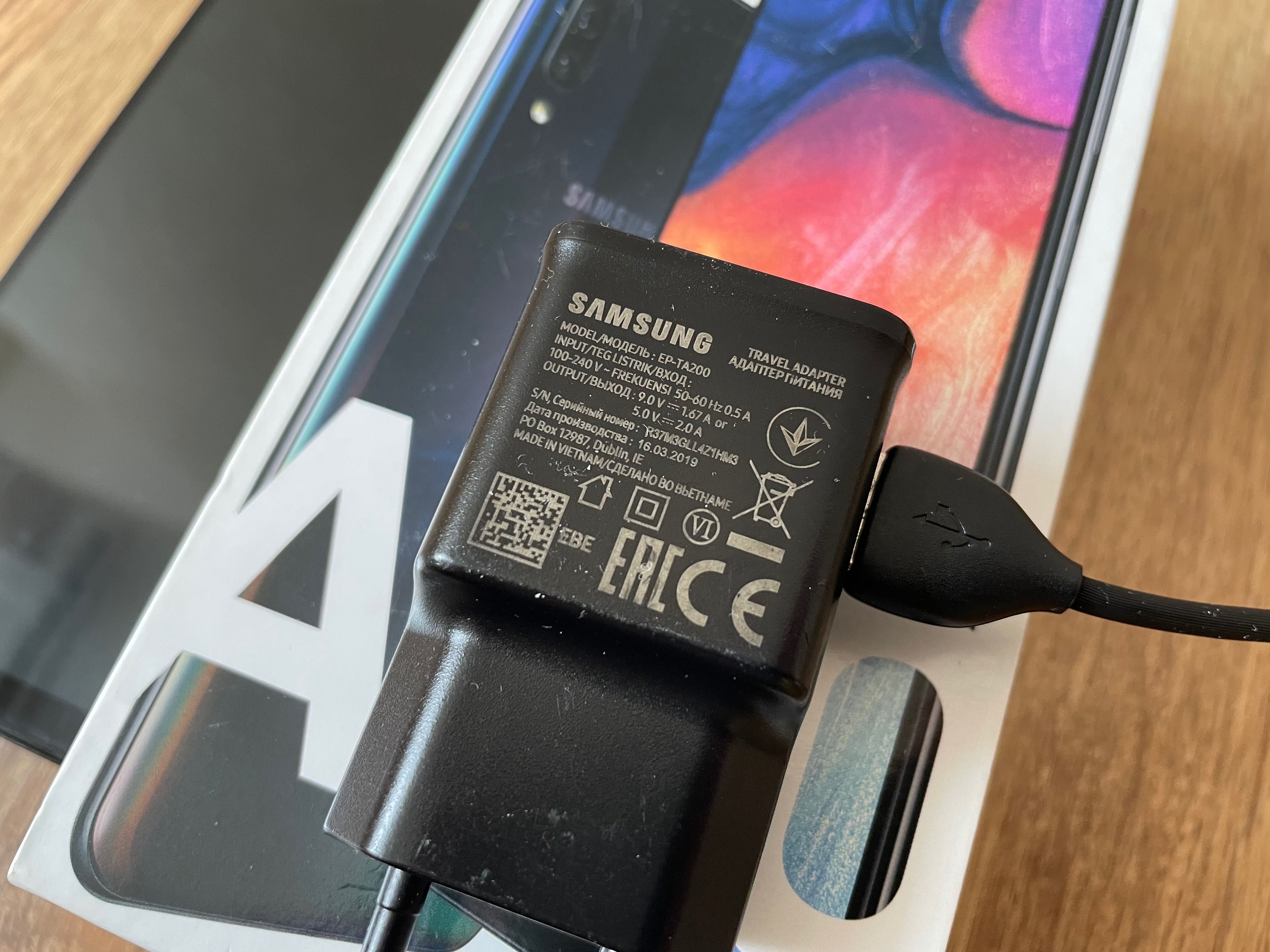 Стан нового Samsung A50 4/64Gb