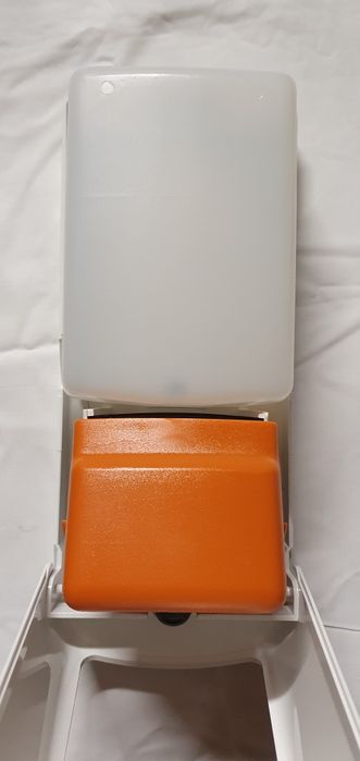 Dispensador de sabonete desinfetante novo