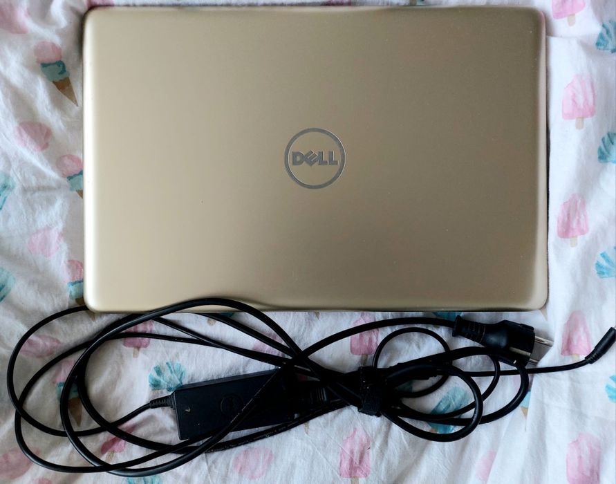 Laptop Dell Inspiron 15, 5000 series. 8gb 1TB