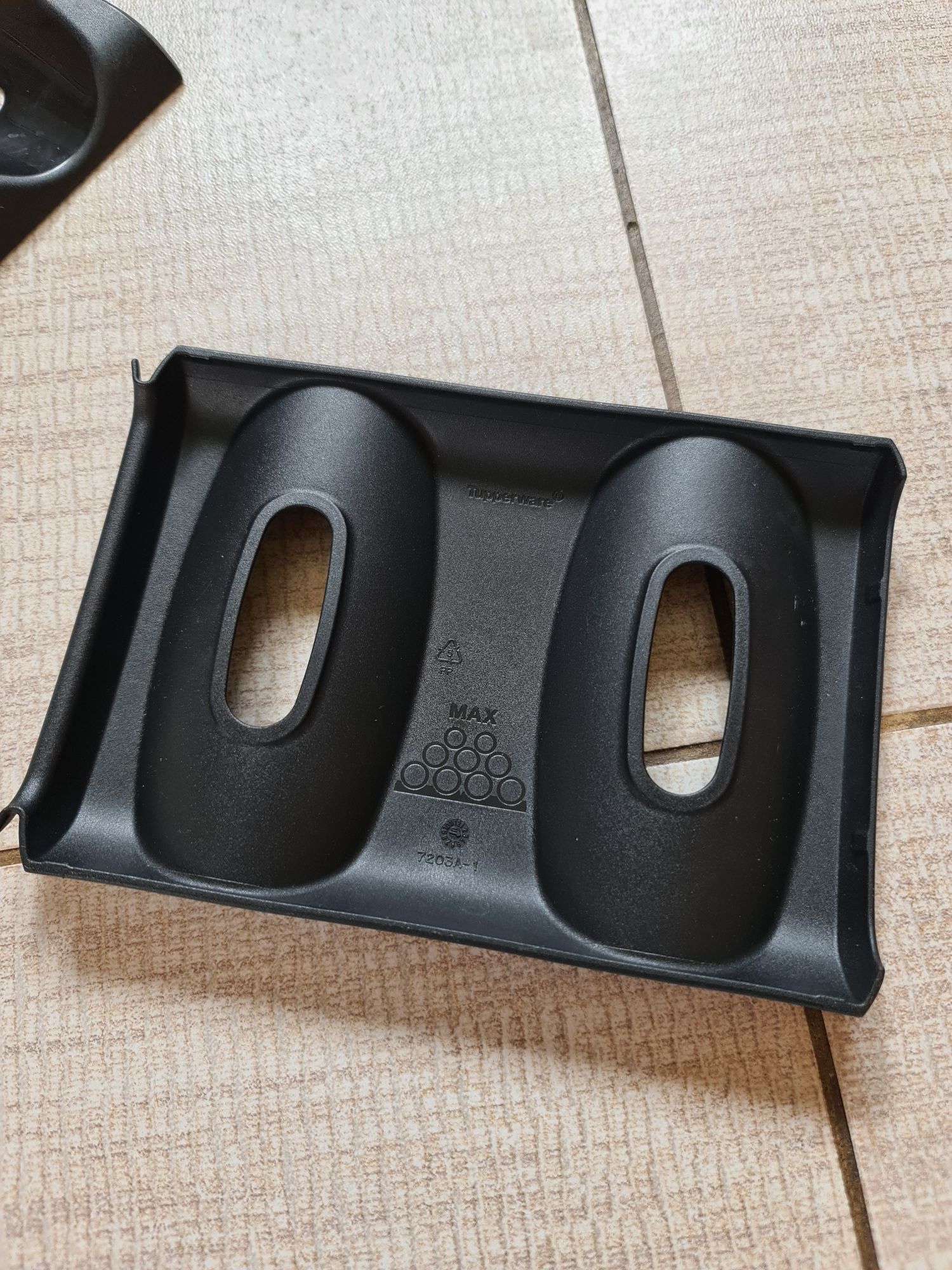 Stojak na butelkę Tupperware