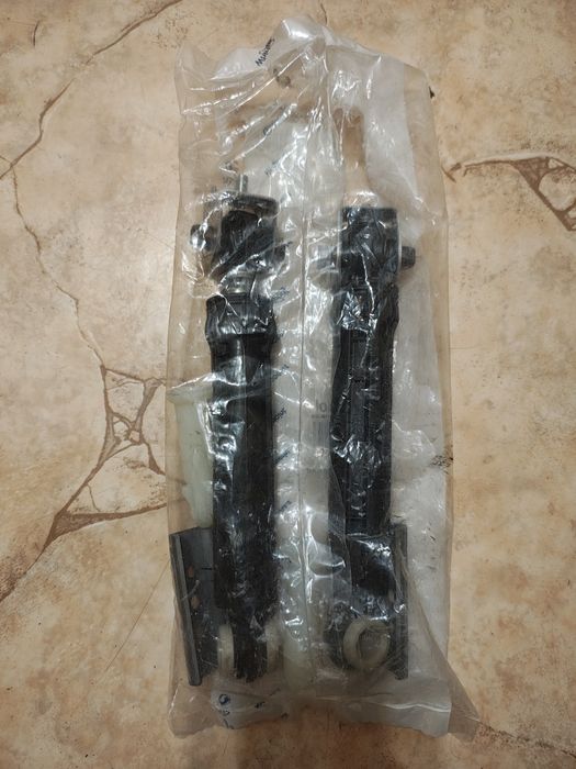 Амортизатори бака