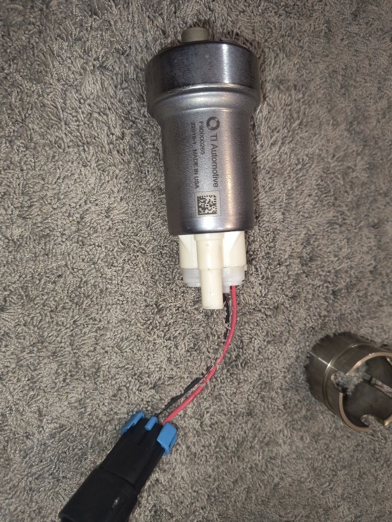 Топливный насоc TI Automotive F90000285, F90000265, Walbro