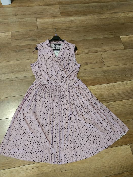 Sprzedam Nową Sukienkę