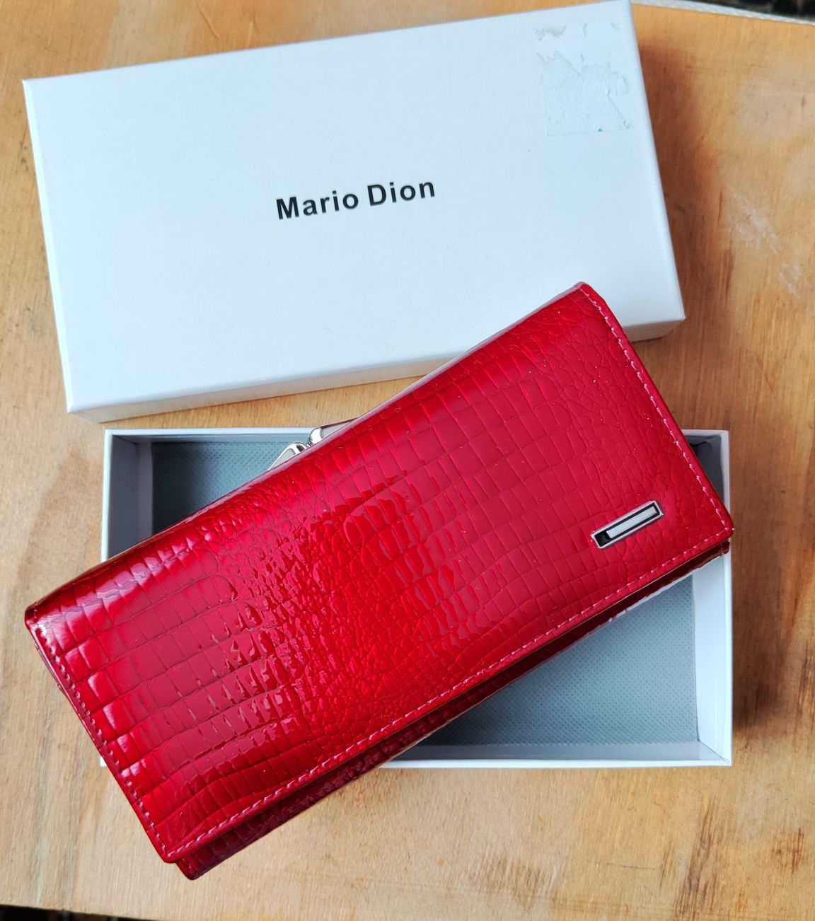 Червоний гаманець жіночий Mario Dion