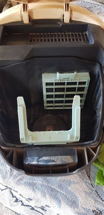 Пилосос LG продам