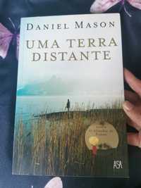 Livro Uma Terra Distante de Daniel Mason