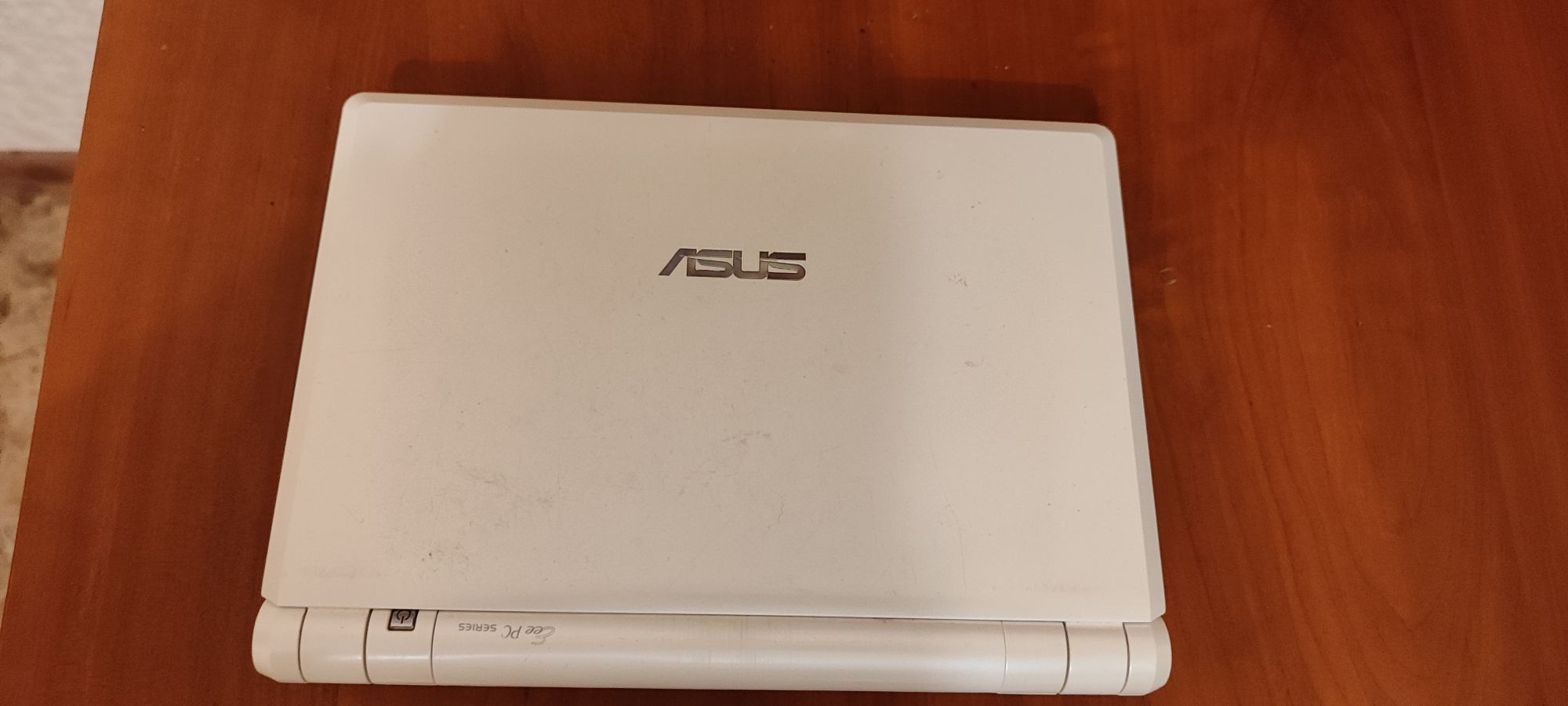 Asus Ee PC 4G  нетбук