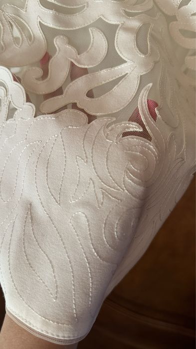 Святкова шикарна сукня S