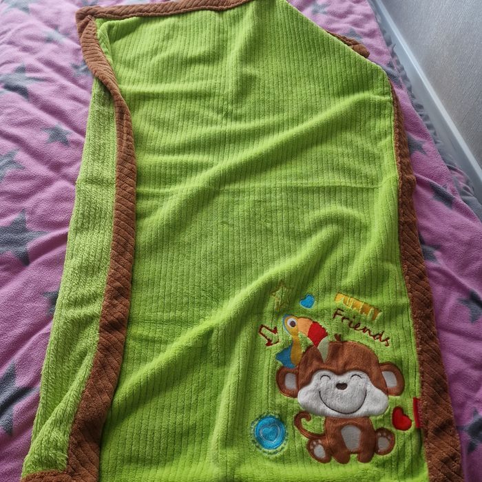 Łóżeczko dziecięce, kołderka, kocyki