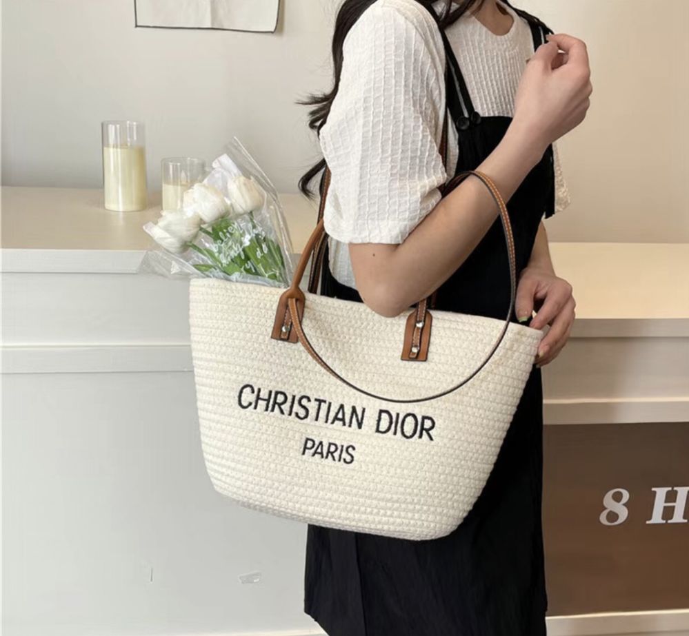 Torebka damska w stylu christian dior.