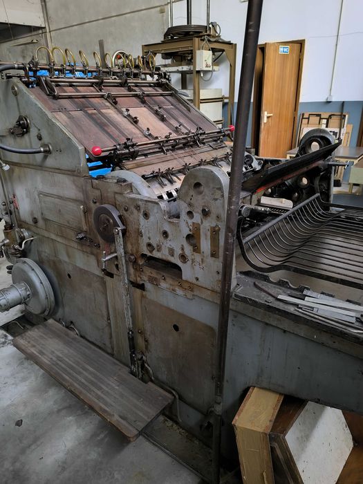 Máquina corte e vinco 56x77