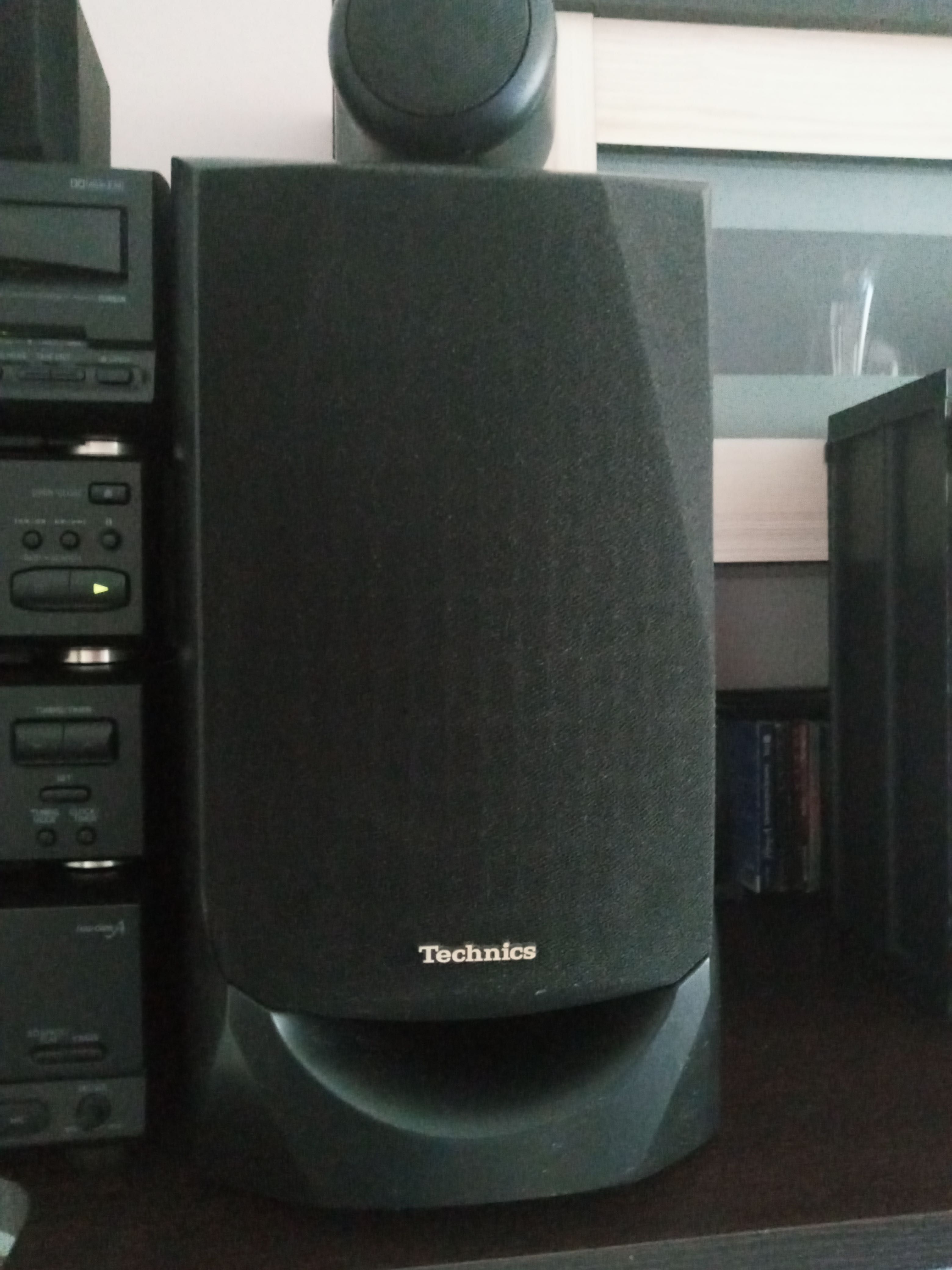 Wieża Technics CH570