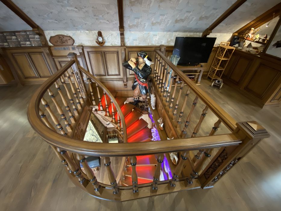 Будинок в районі «Новий двір» 10 соток. Зручна локація.