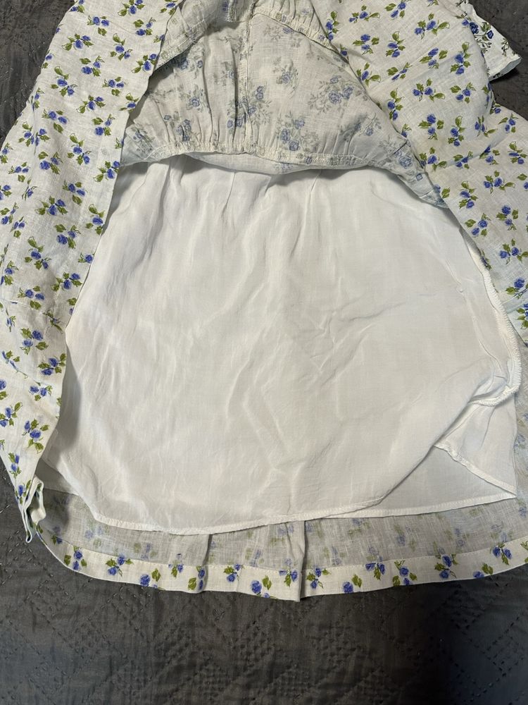 Продаю платье Zara  9-10л