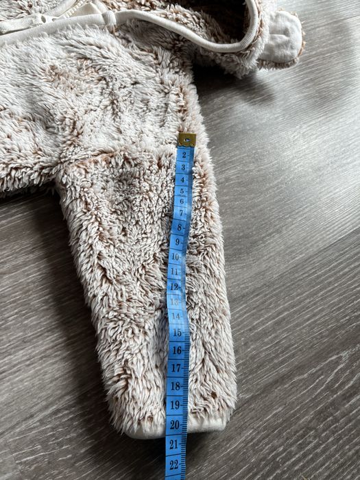 Тепла кофтинка 62 р. на замочку від George