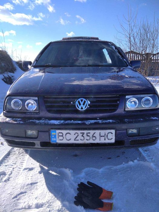 Передние фары фонари VW Vento Фольксваген Венто 92-98 р LPVW87