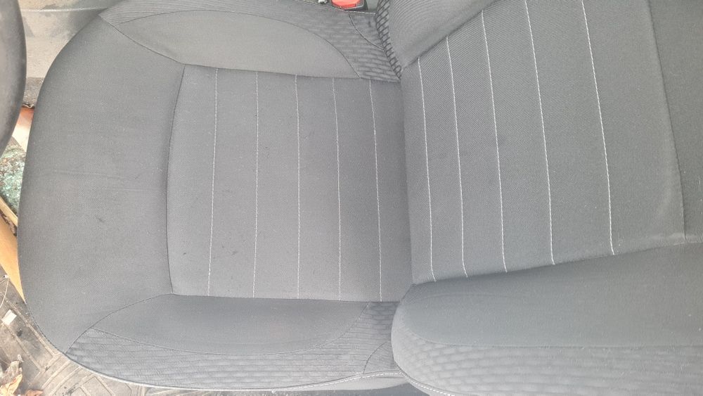 Сидіння водійське переднє ліве Renault Logan Sandero 2 II сидение