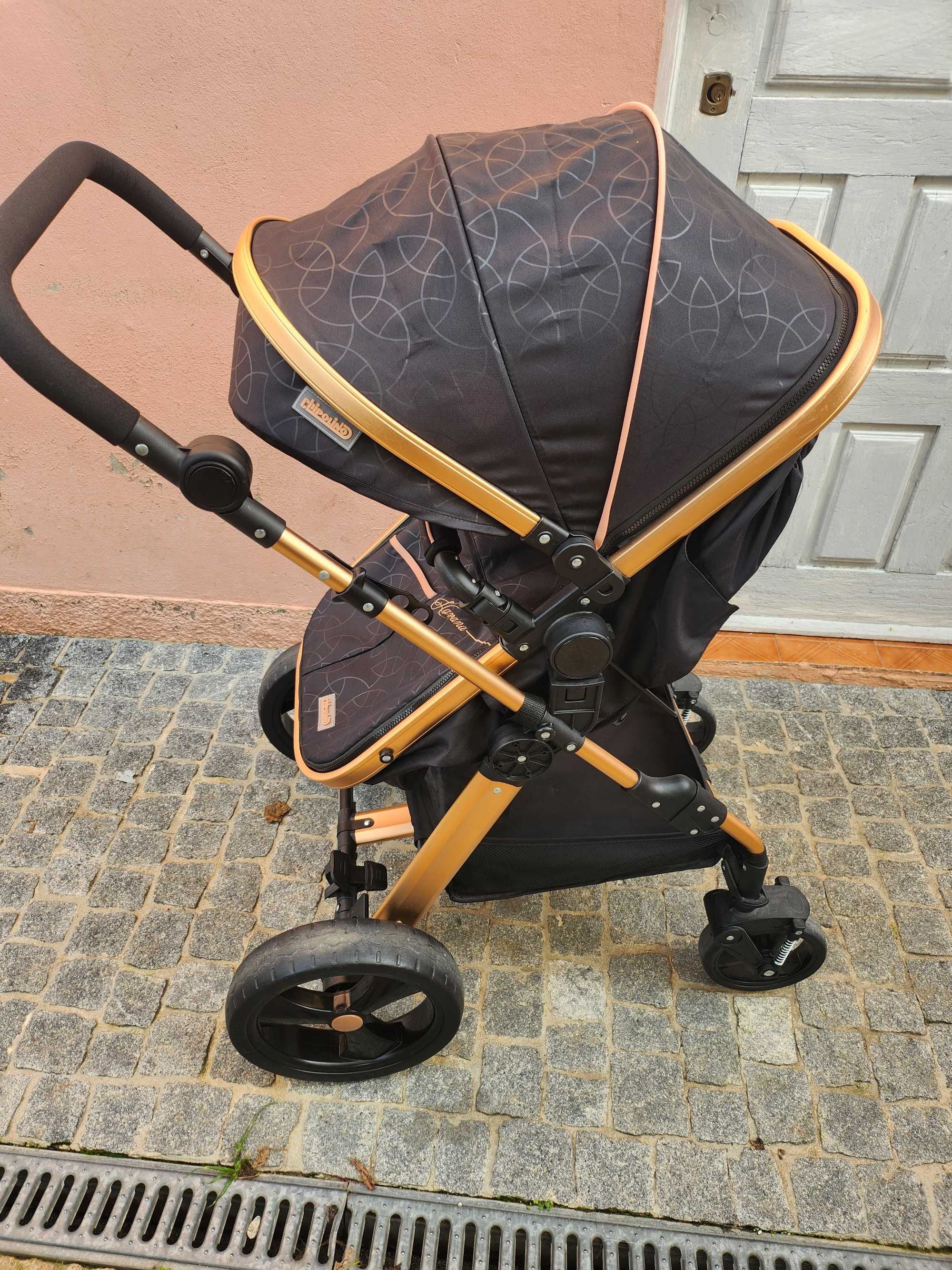 Carrinho de bebé usado pouquíssimas vezes