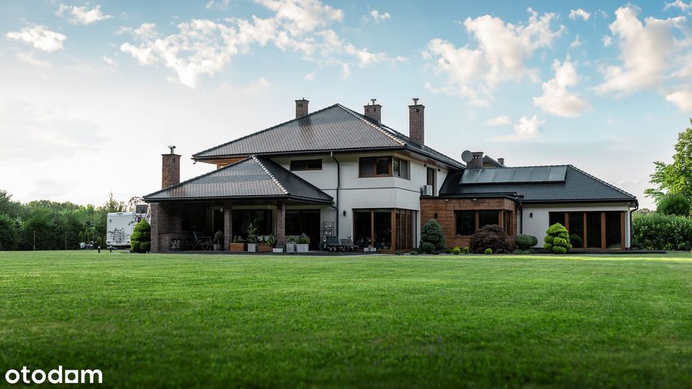 Sprzedam wyjątkowy dom z basenem w okolicy Krosna działka 3000m2