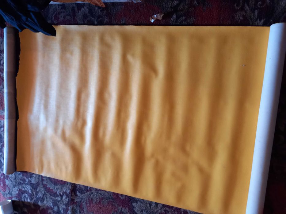 Клеенка очень плотная