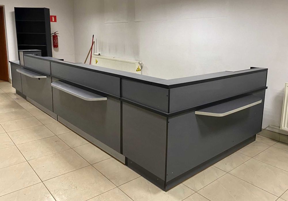 Lada sklepowa używana